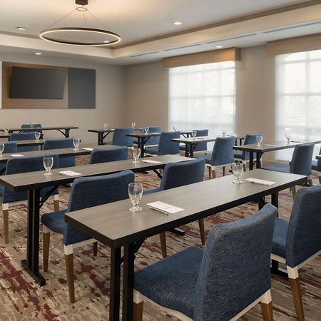 Hilton Garden Inn Fontana Luaran gambar