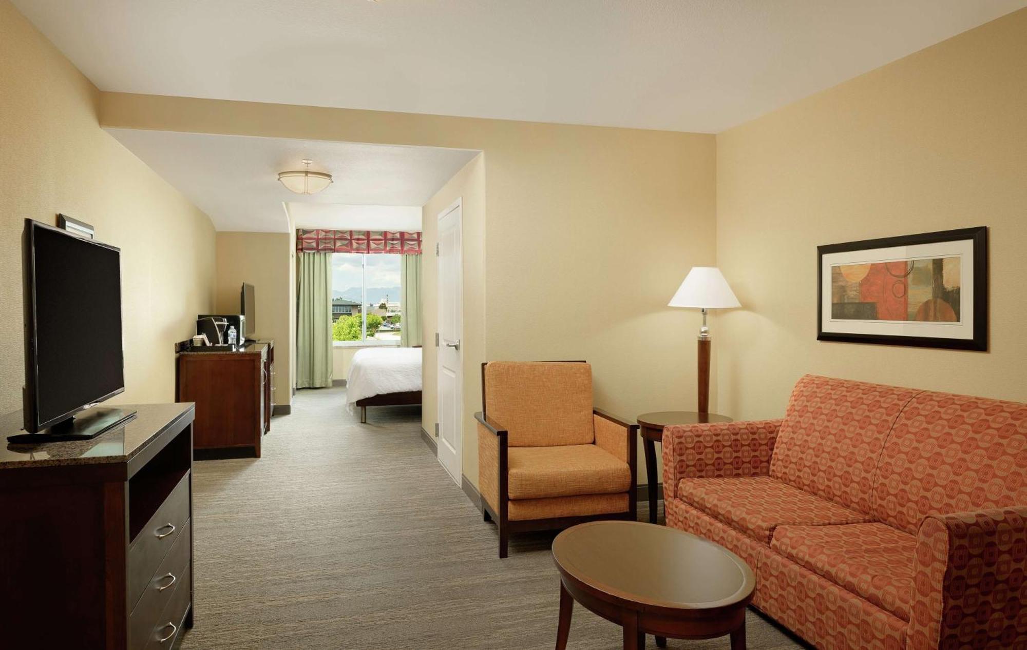 Hilton Garden Inn Fontana Luaran gambar